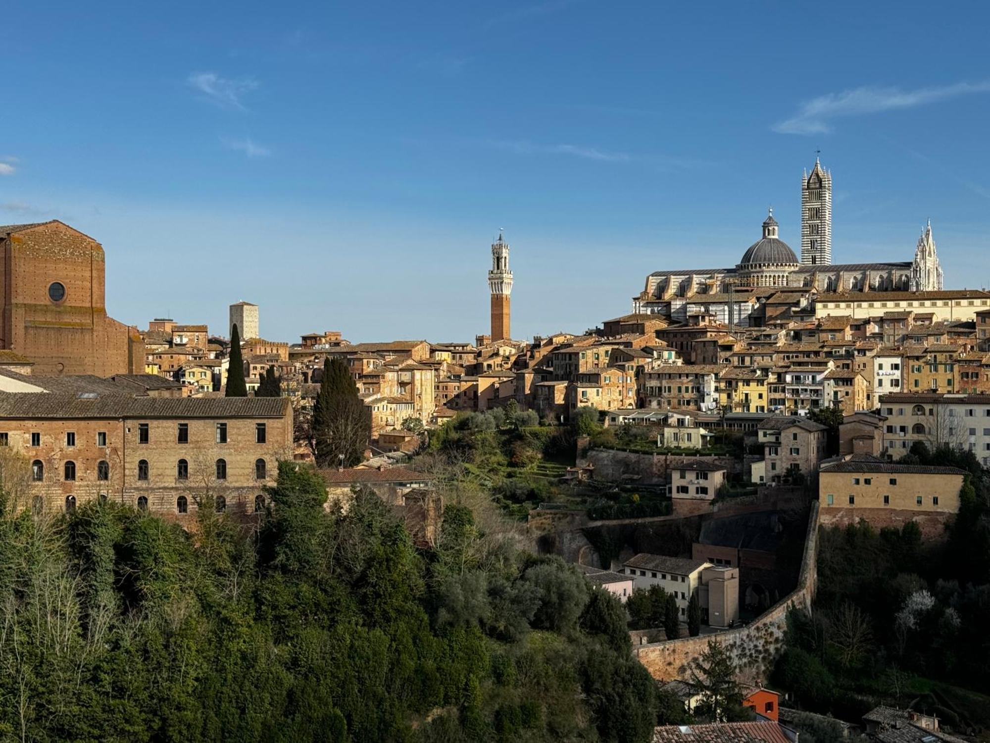 Skyline Siena Apartment Exterior foto