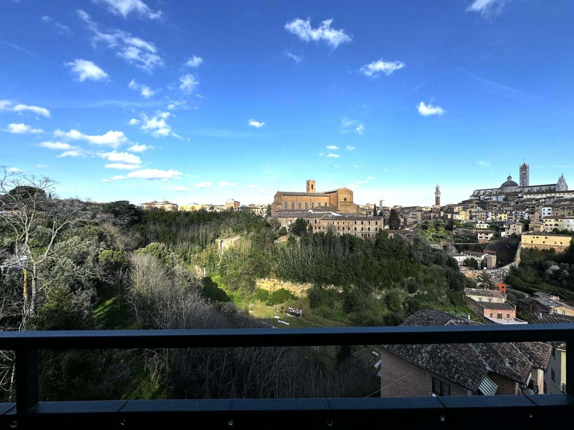 Skyline Siena Apartment Exterior foto